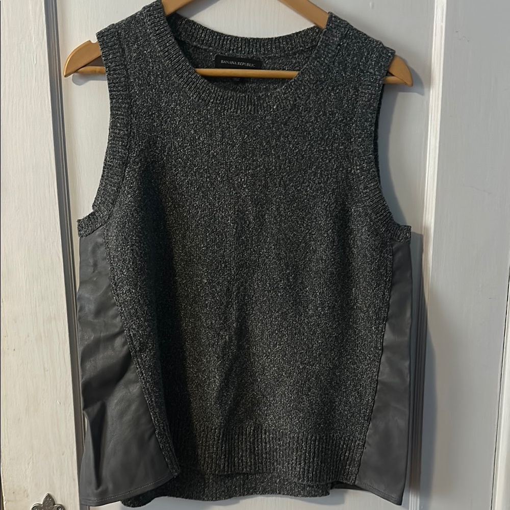 Banana Republic Sleeveless Knit Vest
